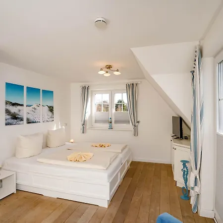 Carola Sauna Tatil Evi *